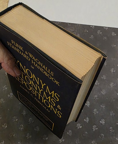 1947 Funk & Wagnalls Standard Handbook Of Synonyms Antonyms & Prepositions HC... - Picture 3 of 9