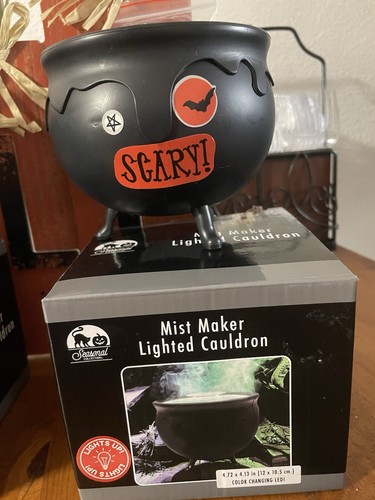 Halloween ~ SCARY ~LED Cauldron Mist Maker Lights Up Color Change Fogger NEW - Picture 13 of 18