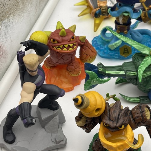 Skylanders lotto misto di 45 figurine Spyro, Giganti, Veicoli, alcune danneggiate - Foto 9 di 21