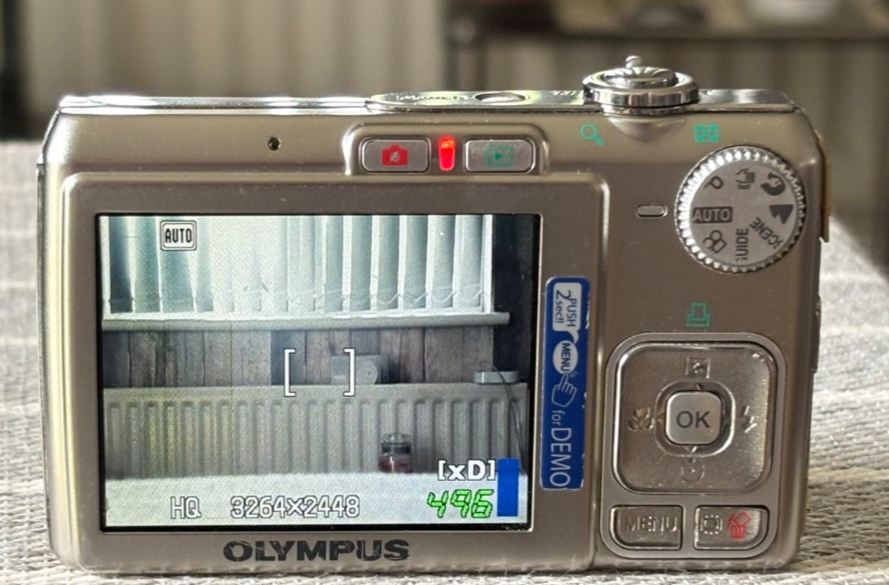 【動作確認済み】OLYMPUS FE-280 デジタルカメラ バッテリー無し Olympus FE-280: Digital Photography Review