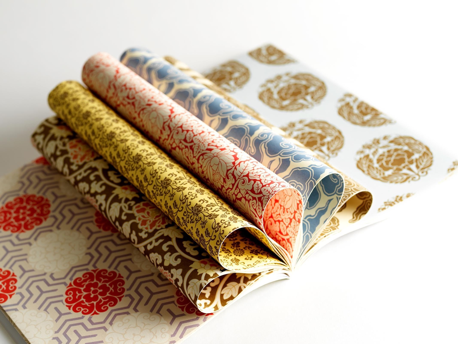 Thumbnail - Buddhist Patterns | Gift & Creative Paper Book Vol. 105 | Pepin Van