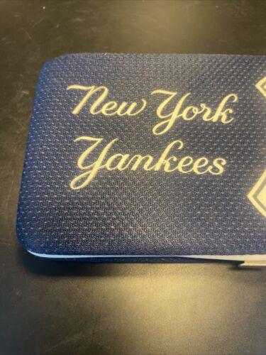 New York Yankees MLB Bi Fold Snap Hard Case Wallet Free Shipping - Picture 2 of 15