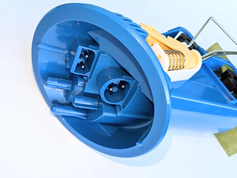 全新宝马 E31 燃油泵 - 840i 840Ci 850Ci 旧宝马零件编号:16141182289 — 第 3/4 张图片