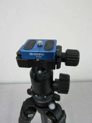 Benro TSL08AN00 Slim Aluminum-Alloy Tripod - Max Ld 8.8 lb / 4 kg (b) - Picture 12 of 12