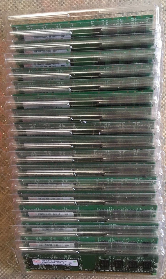 Hynix 1GB 1Rx8 PC2-6400U-666-12 - Image 2 of 4