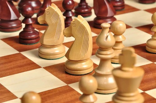 The Championship Series Chess Set, Box, & Board Combination - Mahogany Gilded - Picture 3 of 11