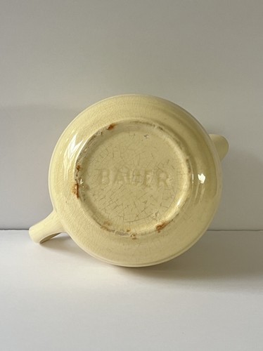 Bauer Pottery Pastel Yellow GPK (Gloss Pastel Kitchenware) Saturn Pitcher - Picture 6 of 6