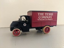 ERTL Texaco 1925 Mack Bulldog Lubricant Truck Die Cast Coin Bank With Key