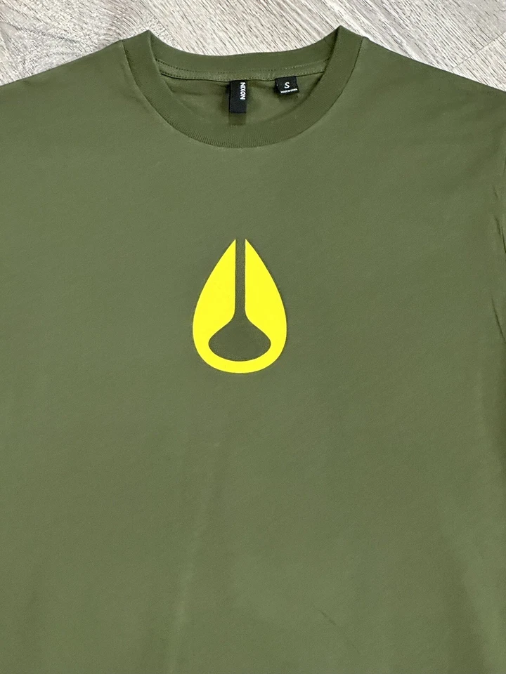 Camiseta Nixon Wings Manga Corta Verde Ejército Amarillo Oregon Ducks Colores (S) Foto 3 de 4