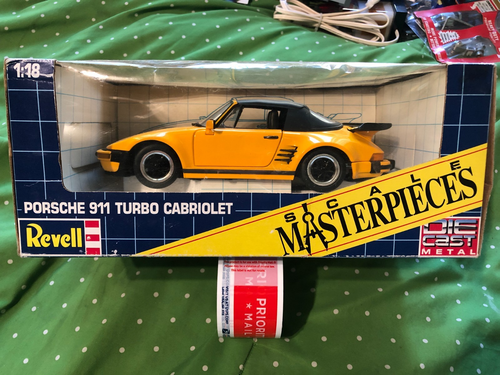 Revell diecast Porsche 930 Turbo slant nose 1/18 scale new in box - Picture 2 of 2