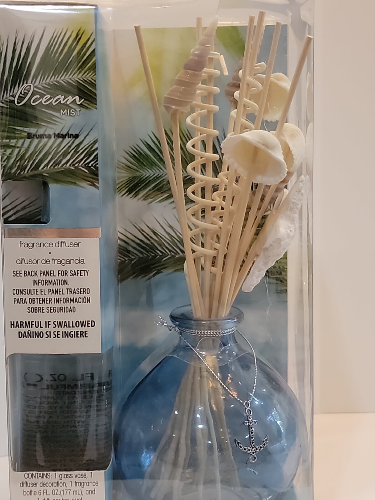 NEW Ocean Mist Bruma Marina Reed Diffuser With oil, glass bottle shells