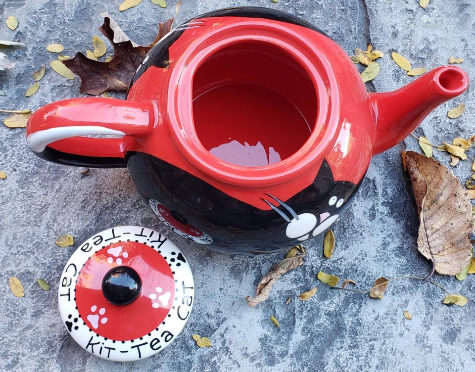Kit - Tetera Tetera-Gato Lorrie Veasey Cerámica Roja y Negra "Nuestro Nombre Es Barro" Foto 4 de 4