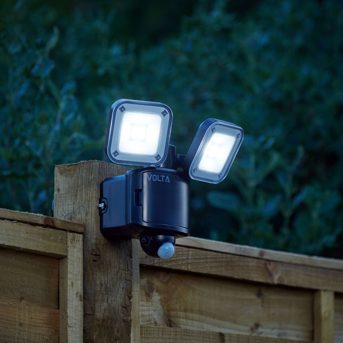 Auraglow security light deals