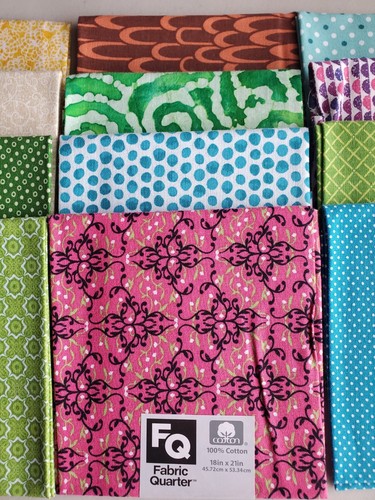 Lot of Quilting Fabric - 12 Fat Quarters - Picture 3 of 9