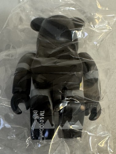 Medicom Bearbrick 100% Series 21 Hero Batman DC Comics Be@rbrick Designer Toy - Picture 5 of 5