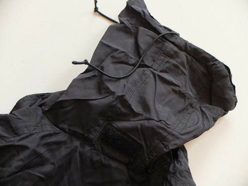 ASICS Running Jacket Size M Top Hood Windbreaker Transition Black/Grey - Picture 11 of 11