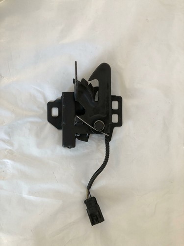 2006 CHEVY MONTE CARLO Front Hood Lock Latch Panel Black Assembly G - Picture 1 of 15