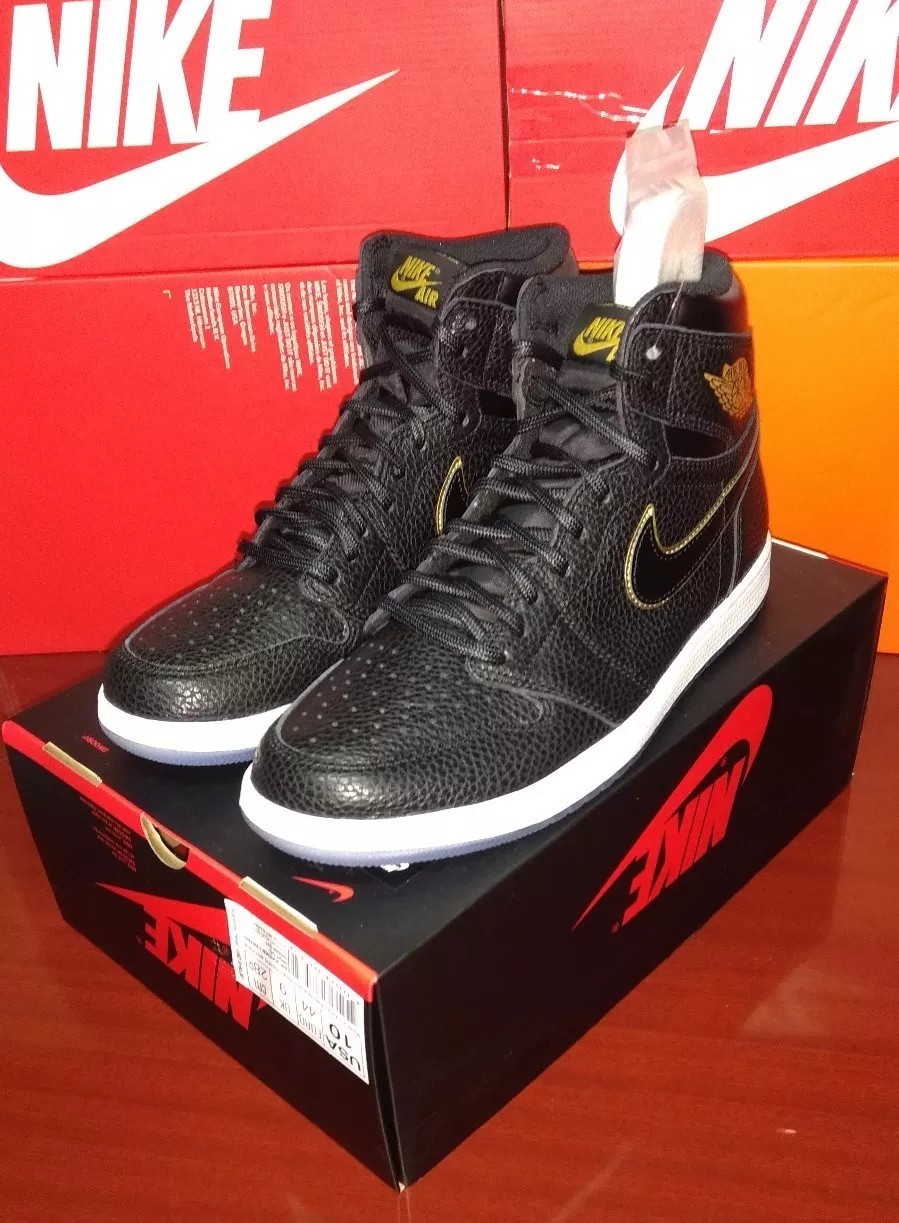 Nike Air Jordan 1 Retro OG High Black Metallic Gold 555088-031 Men's 10 Nike Air Jordan 1 Retro OG High Black Metallic Gold 555088-031 Men's 10
