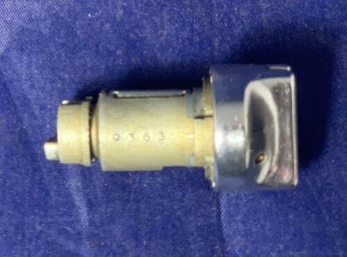 1955 1956 1957 Chevy GM Lock Set Complete OEM - Picture 6 of 9