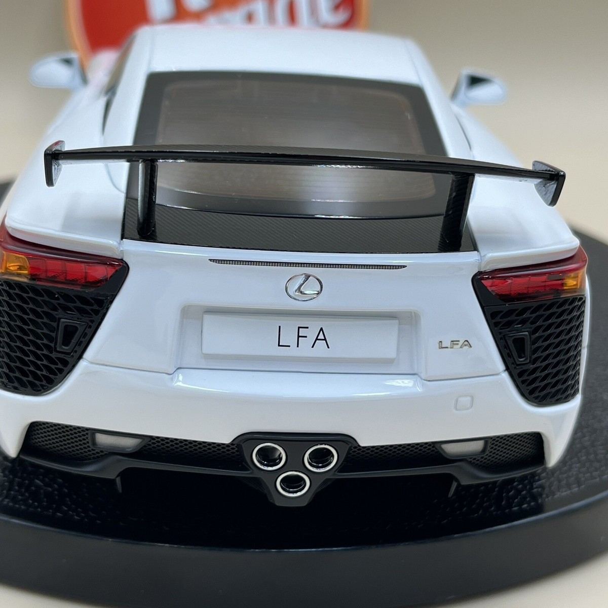 ミニカー Autoart 1/18 2010 Lexus LFA Nurburgring AUTOart 1:18 Scale Lexus LFA Nurburgring Package, Black