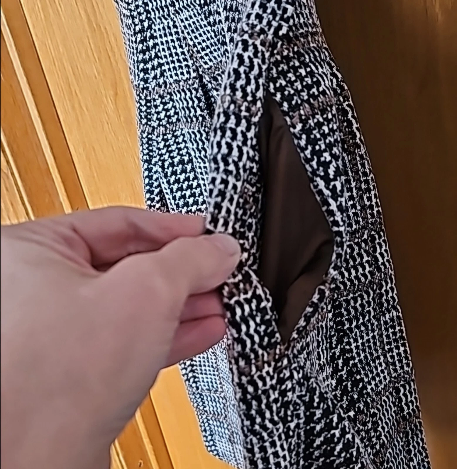 VETEMENTS Abito a quadri ELLE aderente e design svasato taglia large