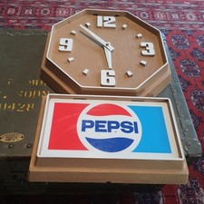 Vintage Pepsi Hanging Wall Clock Sign Restaurant Advertisement Battery Powered