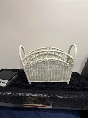 VTG White Wicker Magazine Vinyl Record Storage Rack Basket Shabby Beach Cottage - Image 1 of 4