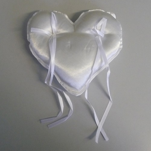 Alfombrilla para Anillos Corazón de Satén Simplemente 18x19cm Con Lazo Zum - Imagen 1 de 4