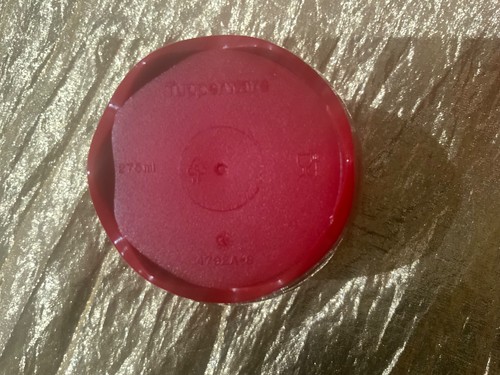 New Set of 4 Tupperware Open House Tumblers in Beautiful Red Color 10oz - Picture 4 of 6