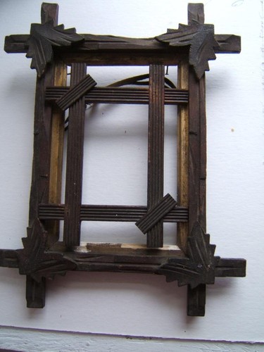 2 ANTIQUE ADIRONDACK PICTURE FRAMES NO GLASS