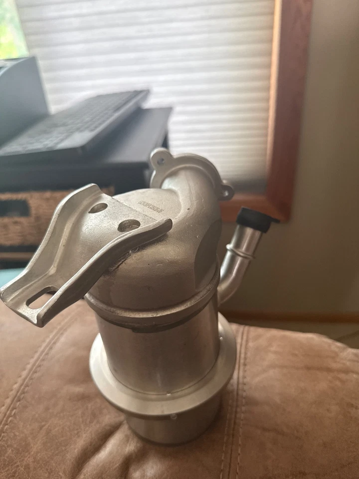 Труба охладителя EGR от оригинального производителя No04L131521G. - Изображение 3 из 4