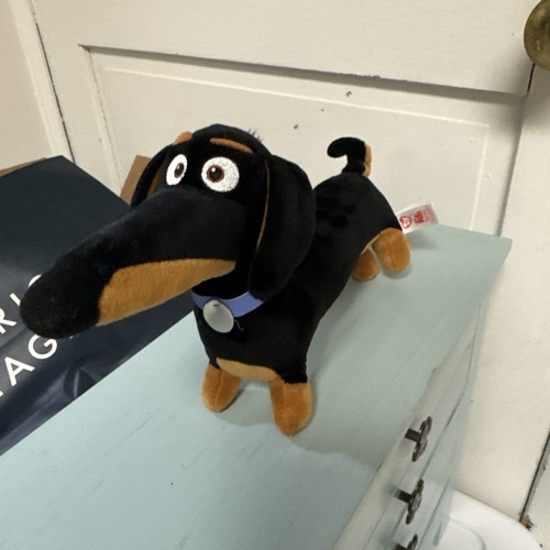 Secret Life of Pets Buddy Plush Dachshund Dog 16” Embroidered Eyes Name Tag 2016