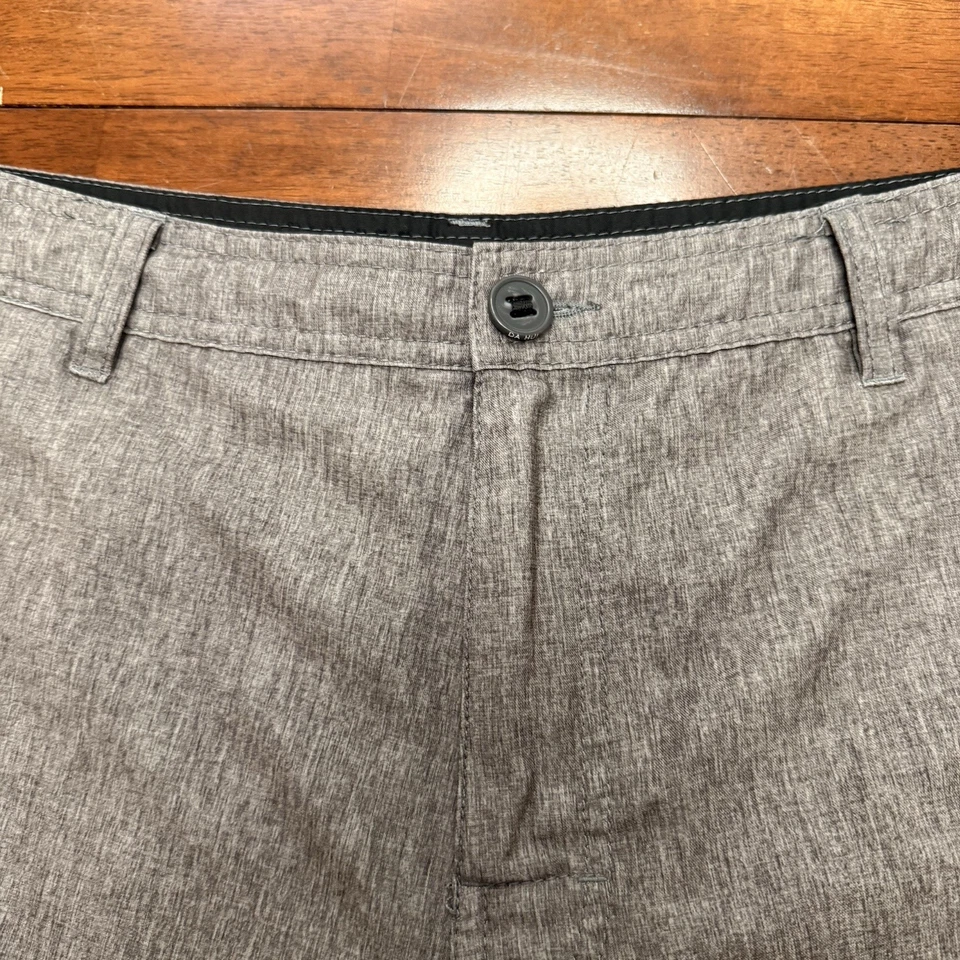 Da Hui Hybrid Shorts Men's Size 34 Gray Swim Land Outdoor Lightweight 11" Inseam - Image 3 of 4