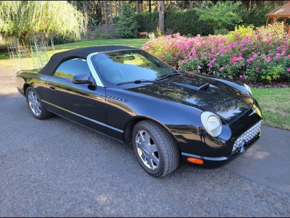 2002 Ford Thunderbird  - Image 2 of 4