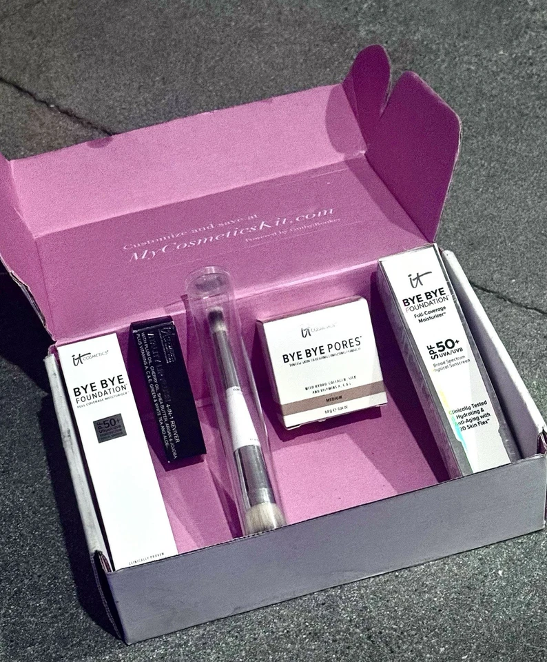 it Cosmetics CELEBRATE BEAUTY! GIFT SET   - Image 3 of 4