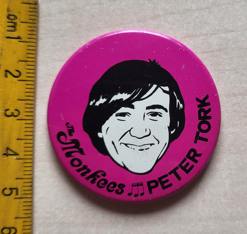 Vintage tin THE MONKEES pin badge 1960s Peter Tork Screen Gems Inc. 1968 Lindner