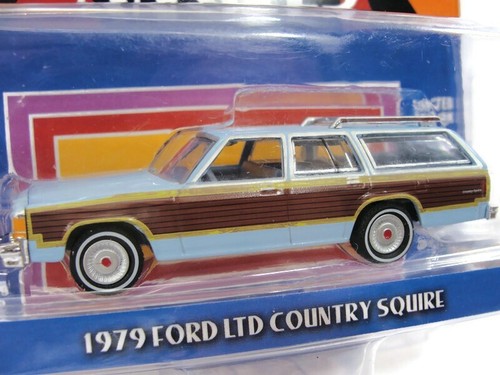 Ford LTD Country Squire Wagon 1979 Charlie's Angels Greenlight Collectables - Imagen 10 de 15
