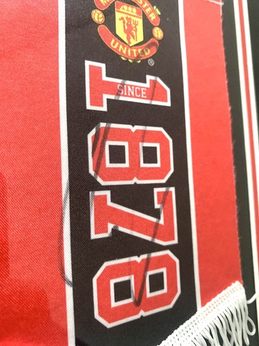 RARE Cristiano Ronaldo Manchester United Signed Pennant Display + COA + FRAMED - Picture 2 of 6