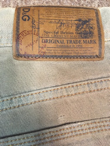 Pantalones de mezclilla Dolce Gabbana 100 % algodón con botones desgastados, beige lavado claro, 29 - Imagen 11 de 11