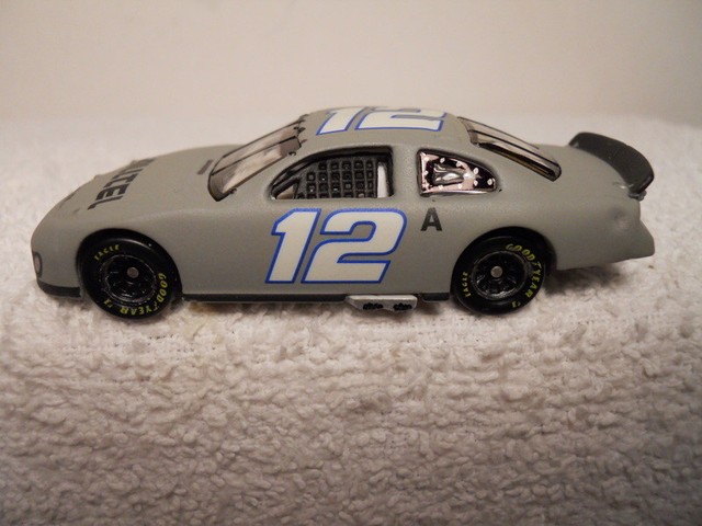 Ryan Newman 1:64 Scale #12 Dodge Diecast Test Race Car (F ...