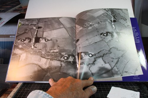 Spitfire Life of the Legend by Robert Jackson 2010 Hardcover 160p (M92815) - Picture 13 of 15