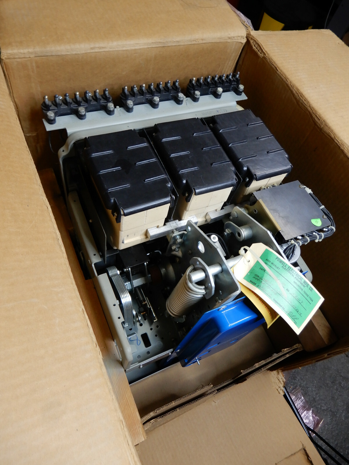 GE AKR4AE50 CIRCUIT BREAKER / 1600 AMP FRAME / ECS TRIP DEVICE / AKR
