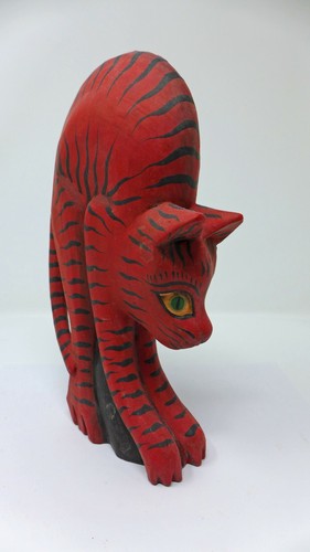 Indonesian / Balinese Handcrafted Large Wooden Red Striped Cat Arching Statue - Picture 1 of 4