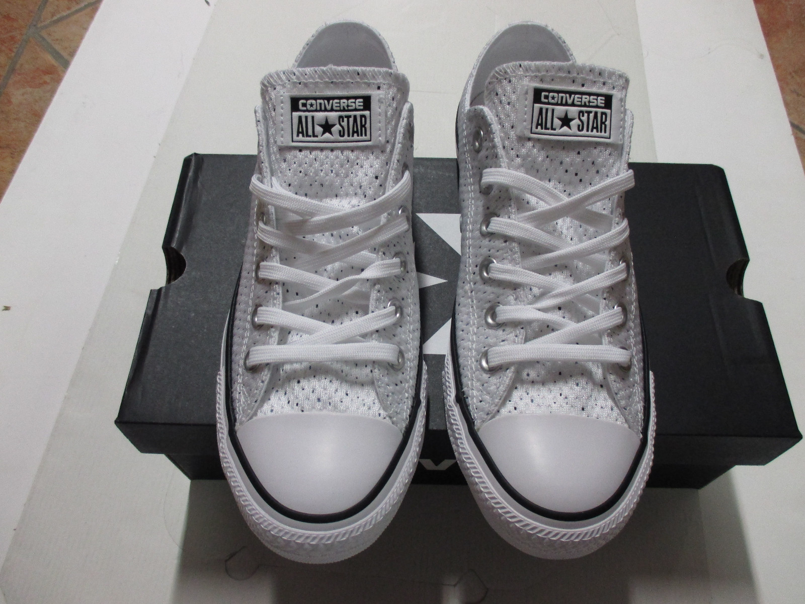 Converse Chucks CTAS OX White Glacier Grey Black Größe 44 Model 159683C NEU Converse Chucks CTAS OX White Glacier Grey Black Größe 44 Model 159683C NEU