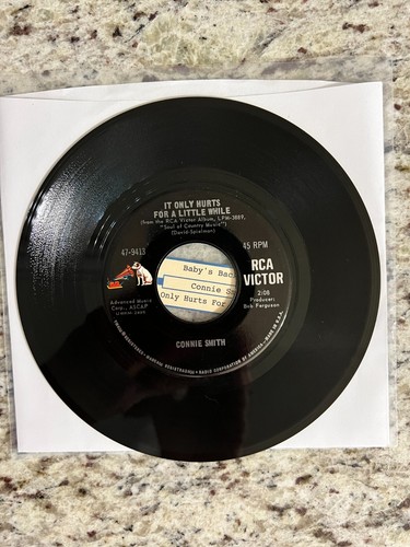 Connie Smith - Baby's Back Again/It Only Hurts For 45 RPM, RCA Records,1968, UC - Picture 2 of 2