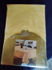 Gold table cloths Tischdecke 135cm x 180cm gold NEU NEU NEU
