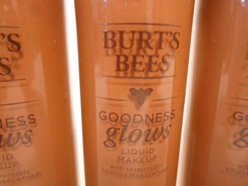 Burt's Bees Goodness Glows Liquid Foundation Makeup 1062 Cocoa LOT OF 3 - Picture 2 of 3
