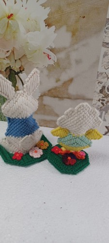 Easter Bunny Rabbit Vintage Handmade Needlepoint Plastic Wall Hanging  Lot Of 6 - Picture 6 of 10
