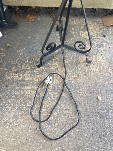 Vintage Stehlampe Leuchte schwarz verziert Metall - Bild 2 von 4