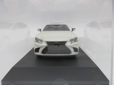 1/43 ディーラー特注品 レクサス LS500 ホワイト 1:43 LEXUS LS500 mini car white pearl Diecast Model CH | eBay